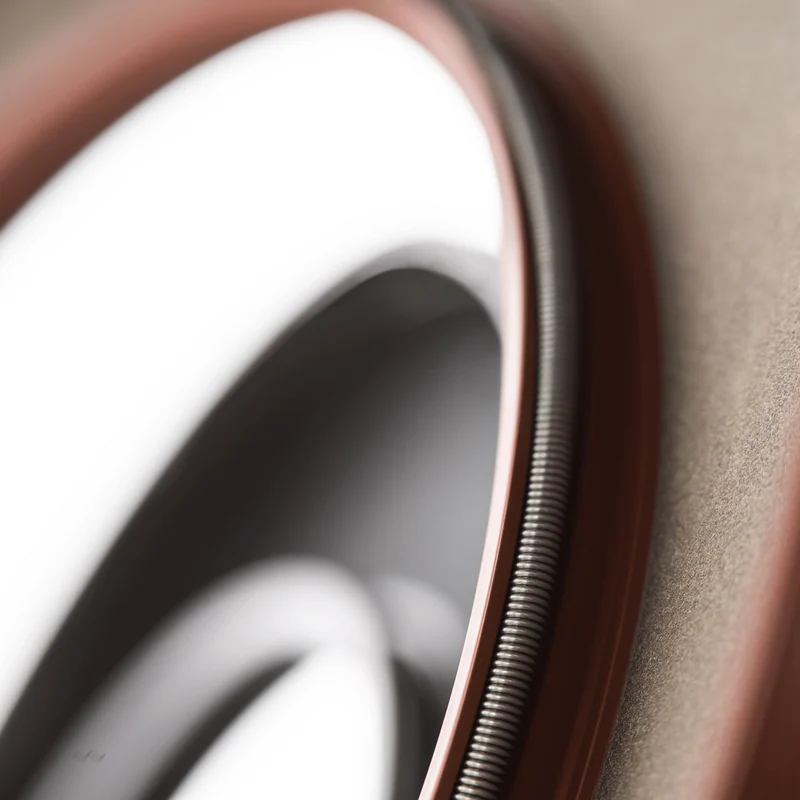 Радиальный шарикоподшипник с уплотнениями или защитными шайбами SKF 6017-Z